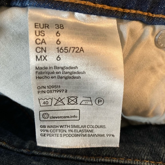 H&M Classic Bootcut Blue Jeans Size 6 - Like New - Picture 6 of 6